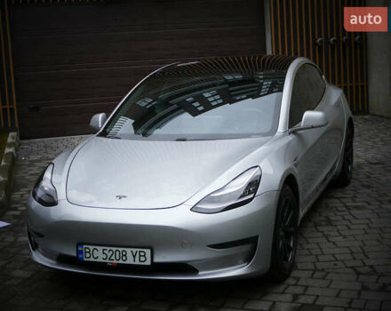 Серый Тесла Модель 3, объемом двигателя 0 л и пробегом 119 тыс. км за 18300 $, фото 2 на Automoto.ua