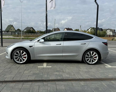 Серый Тесла Модель 3, объемом двигателя 0 л и пробегом 165 тыс. км за 15900 $, фото 9 на Automoto.ua