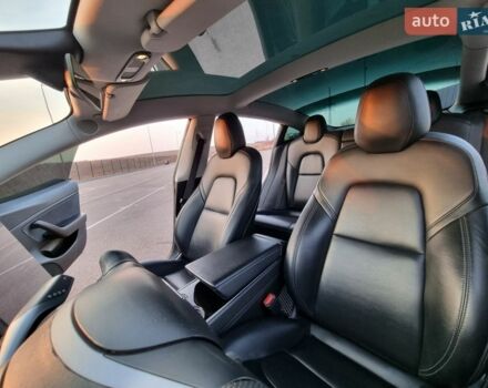 Серый Тесла Модель 3, объемом двигателя 0 л и пробегом 128 тыс. км за 16500 $, фото 25 на Automoto.ua