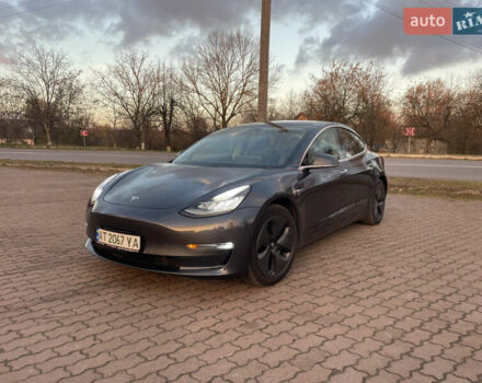 Сірий Тесла Модель 3, об'ємом двигуна 0 л та пробігом 122 тис. км за 17500 $, фото 4 на Automoto.ua