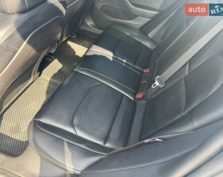 Сірий Тесла Модель 3, об'ємом двигуна 0 л та пробігом 99 тис. км за 16400 $, фото 13 на Automoto.ua