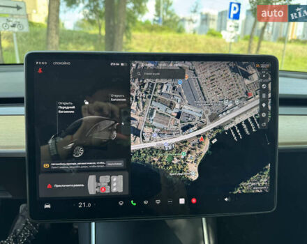 Тесла Модель 3 2018 в Киеве на Automoto.ua Серый Тесла Модель 3, объемом двигателя 0 л и пробегом 82 тыс. км за 18499 $, фото 19 на Automoto.ua