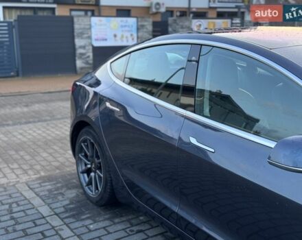 Серый Тесла Модель 3, объемом двигателя 0 л и пробегом 136 тыс. км за 16100 $, фото 7 на Automoto.ua