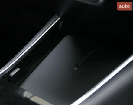 Серый Тесла Модель 3, объемом двигателя 0 л и пробегом 119 тыс. км за 18300 $, фото 29 на Automoto.ua