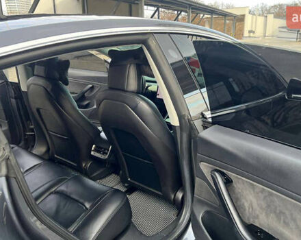 Серый Тесла Модель 3, объемом двигателя 0 л и пробегом 250 тыс. км за 15000 $, фото 5 на Automoto.ua