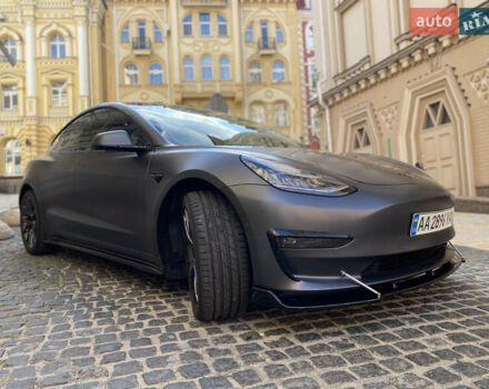 Тесла Модель 3 2018 в Киеве на Automoto.ua Серый Тесла Модель 3, объемом двигателя 0 л и пробегом 67 тыс. км за 46000 $, фото 8 на Automoto.ua