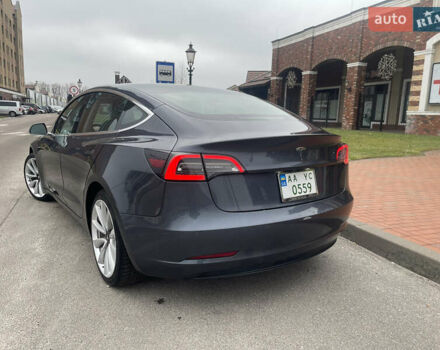 Серый Тесла Модель 3, объемом двигателя 0 л и пробегом 140 тыс. км за 16500 $, фото 4 на Automoto.ua