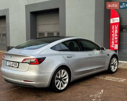 Сірий Тесла Модель 3, об'ємом двигуна 0 л та пробігом 140 тис. км за 17999 $, фото 9 на Automoto.ua