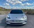 Серый Тесла Модель 3, объемом двигателя 0 л и пробегом 130 тыс. км за 17900 $, фото 1 на Automoto.ua