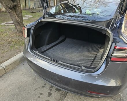 Сірий Тесла Модель 3, об'ємом двигуна 0 л та пробігом 95 тис. км за 23000 $, фото 10 на Automoto.ua