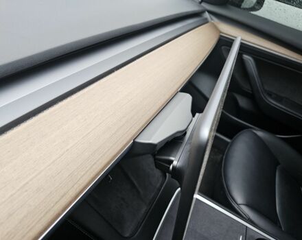 Серый Тесла Модель 3, объемом двигателя 0 л и пробегом 95 тыс. км за 22000 $, фото 20 на Automoto.ua