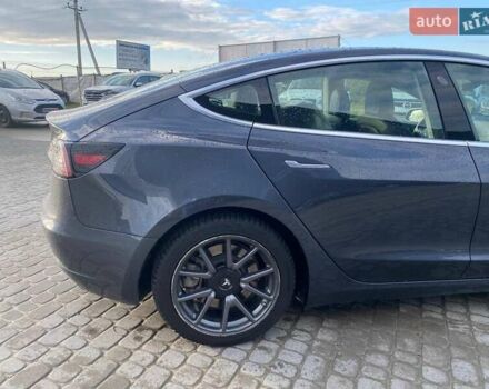 Сірий Тесла Модель 3, об'ємом двигуна 0 л та пробігом 126 тис. км за 14990 $, фото 12 на Automoto.ua