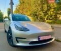Серый Тесла Модель 3, объемом двигателя 0 л и пробегом 84 тыс. км за 18900 $, фото 24 на Automoto.ua