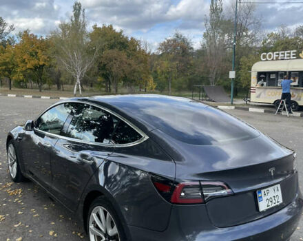 Сірий Тесла Модель 3, об'ємом двигуна 0 л та пробігом 142 тис. км за 14700 $, фото 3 на Automoto.ua