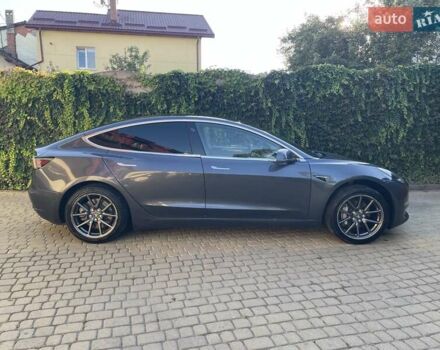 Сірий Тесла Модель 3, об'ємом двигуна 0 л та пробігом 167 тис. км за 15500 $, фото 4 на Automoto.ua