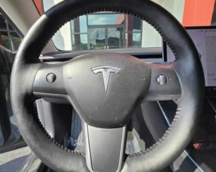 Серый Тесла Модель 3, объемом двигателя 0 л и пробегом 35 тыс. км за 10500 $, фото 5 на Automoto.ua