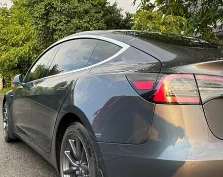 Серый Тесла Модель 3, объемом двигателя 0 л и пробегом 70 тыс. км за 18500 $, фото 9 на Automoto.ua