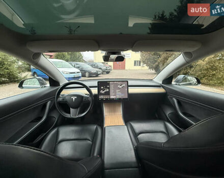 Сірий Тесла Модель 3, об'ємом двигуна 0 л та пробігом 209 тис. км за 17000 $, фото 25 на Automoto.ua