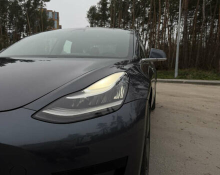 Серый Тесла Модель 3, объемом двигателя 0 л и пробегом 135 тыс. км за 16999 $, фото 9 на Automoto.ua