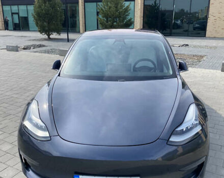 Серый Тесла Модель 3, объемом двигателя 0 л и пробегом 204 тыс. км за 16999 $, фото 1 на Automoto.ua