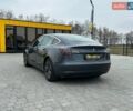 Серый Тесла Модель 3, объемом двигателя 0 л и пробегом 88 тыс. км за 20700 $, фото 4 на Automoto.ua
