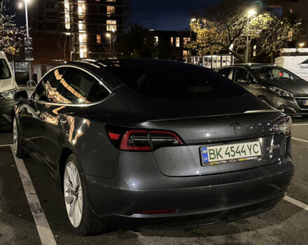 Серый Тесла Модель 3, объемом двигателя 0 л и пробегом 87 тыс. км за 20000 $, фото 2 на Automoto.ua