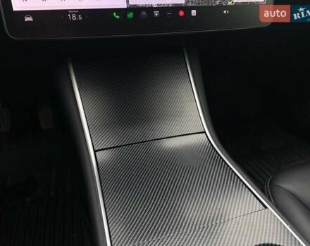 Серый Тесла Модель 3, объемом двигателя 0 л и пробегом 158 тыс. км за 20490 $, фото 37 на Automoto.ua