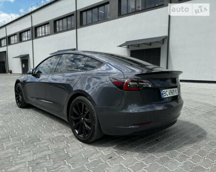 Серый Тесла Модель 3, объемом двигателя 0 л и пробегом 113 тыс. км за 24700 $, фото 10 на Automoto.ua