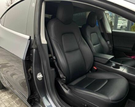 Серый Тесла Модель 3, объемом двигателя 0 л и пробегом 158 тыс. км за 20490 $, фото 13 на Automoto.ua