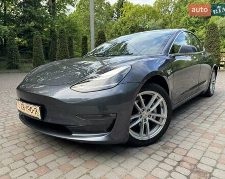Сірий Тесла Модель 3, об'ємом двигуна 0 л та пробігом 79 тис. км за 17750 $, фото 4 на Automoto.ua