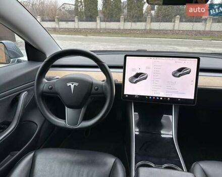 Серый Тесла Модель 3, объемом двигателя 0 л и пробегом 89 тыс. км за 18500 $, фото 10 на Automoto.ua