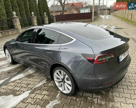 Серый Тесла Модель 3, объемом двигателя 0 л и пробегом 35 тыс. км за 14000 $, фото 4 на Automoto.ua