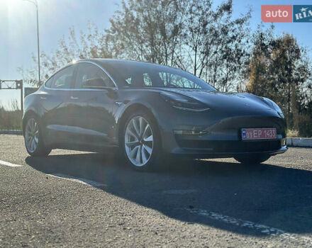 Сірий Тесла Модель 3, об'ємом двигуна 0 л та пробігом 122 тис. км за 14700 $, фото 10 на Automoto.ua