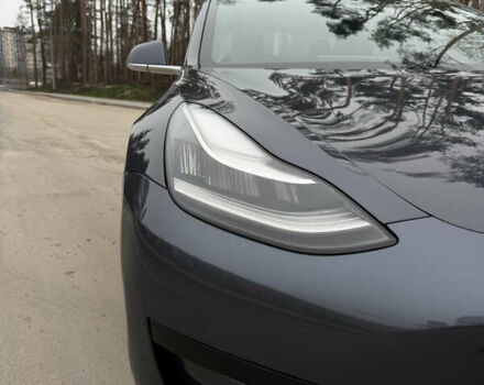 Серый Тесла Модель 3, объемом двигателя 0 л и пробегом 135 тыс. км за 16999 $, фото 10 на Automoto.ua