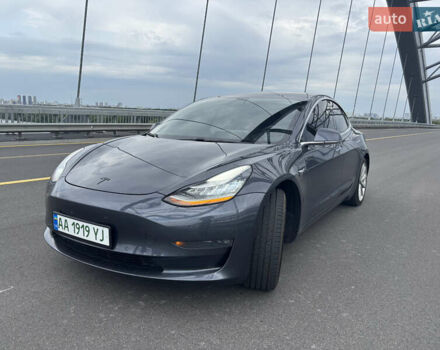 Сірий Тесла Модель 3, об'ємом двигуна 0 л та пробігом 120 тис. км за 14700 $, фото 1 на Automoto.ua