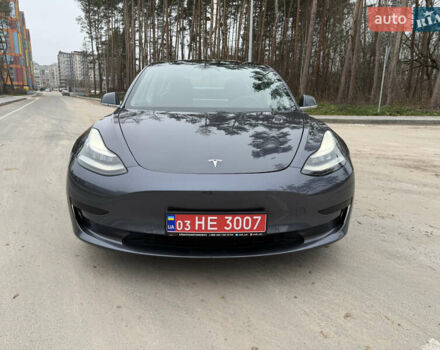 Серый Тесла Модель 3, объемом двигателя 0 л и пробегом 135 тыс. км за 16999 $, фото 6 на Automoto.ua