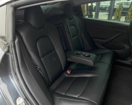 Серый Тесла Модель 3, объемом двигателя 0 л и пробегом 158 тыс. км за 20490 $, фото 14 на Automoto.ua