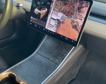 Сірий Тесла Модель 3, об'ємом двигуна 0 л та пробігом 119 тис. км за 17700 $, фото 7 на Automoto.ua