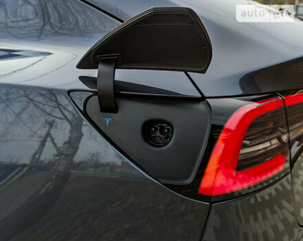 Серый Тесла Модель 3, объемом двигателя 0 л и пробегом 75 тыс. км за 22500 $, фото 12 на Automoto.ua