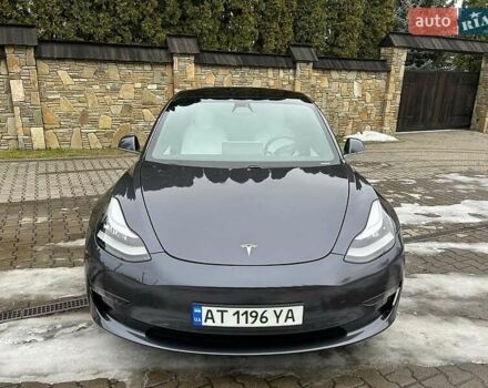 Серый Тесла Модель 3, объемом двигателя 0 л и пробегом 35 тыс. км за 14000 $, фото 1 на Automoto.ua