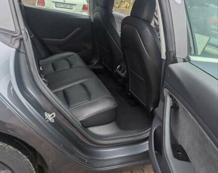 Серый Тесла Модель 3, объемом двигателя 0 л и пробегом 117 тыс. км за 18950 $, фото 14 на Automoto.ua