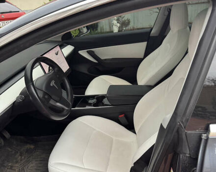 Серый Тесла Модель 3, объемом двигателя 0 л и пробегом 126 тыс. км за 14500 $, фото 5 на Automoto.ua