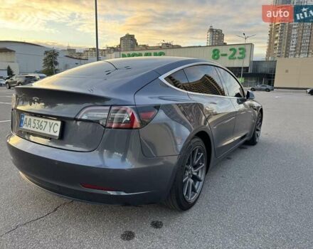 Серый Тесла Модель 3, объемом двигателя 0 л и пробегом 99 тыс. км за 16900 $, фото 13 на Automoto.ua