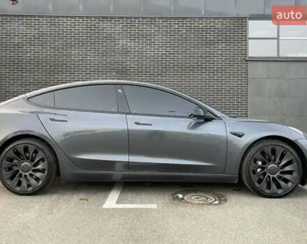 Серый Тесла Модель 3, объемом двигателя 0 л и пробегом 90 тыс. км за 27800 $, фото 14 на Automoto.ua