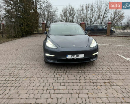 Сірий Тесла Модель 3, об'ємом двигуна 0 л та пробігом 209 тис. км за 17000 $, фото 1 на Automoto.ua