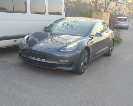 Серый Тесла Модель 3, объемом двигателя 0 л и пробегом 197 тыс. км за 15999 $, фото 2 на Automoto.ua