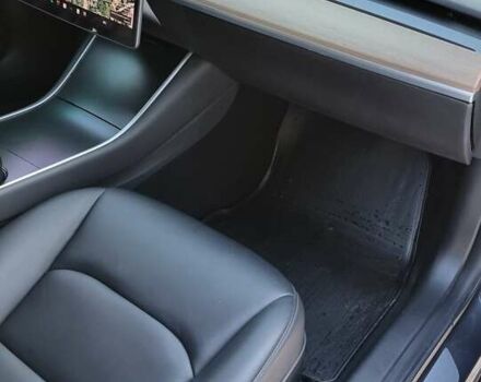 Серый Тесла Модель 3, объемом двигателя 0 л и пробегом 53 тыс. км за 24900 $, фото 34 на Automoto.ua