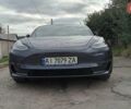 Серый Тесла Модель 3, объемом двигателя 0 л и пробегом 165 тыс. км за 18100 $, фото 1 на Automoto.ua