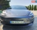 Серый Тесла Модель 3, объемом двигателя 0 л и пробегом 199 тыс. км за 16500 $, фото 1 на Automoto.ua
