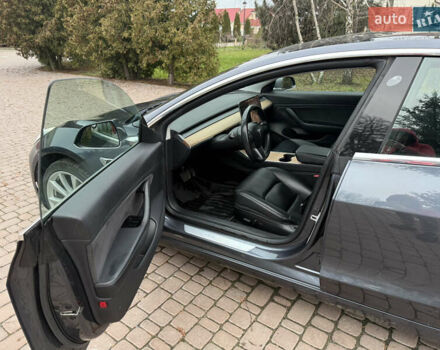 Сірий Тесла Модель 3, об'ємом двигуна 0 л та пробігом 209 тис. км за 17000 $, фото 15 на Automoto.ua